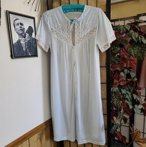 Vintage Gilead Small Satin Nylon Lace House Coat Robe